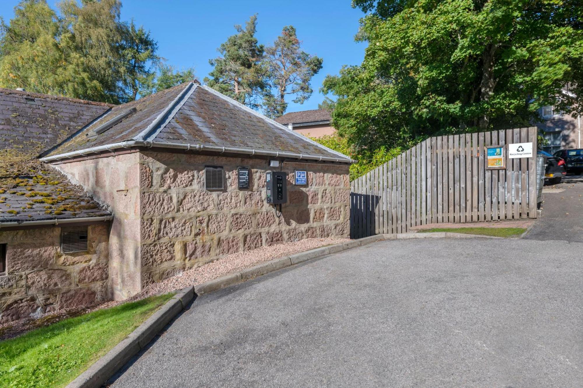 The Lodges At Craigendarroch Country Club Ballater Exterior photo